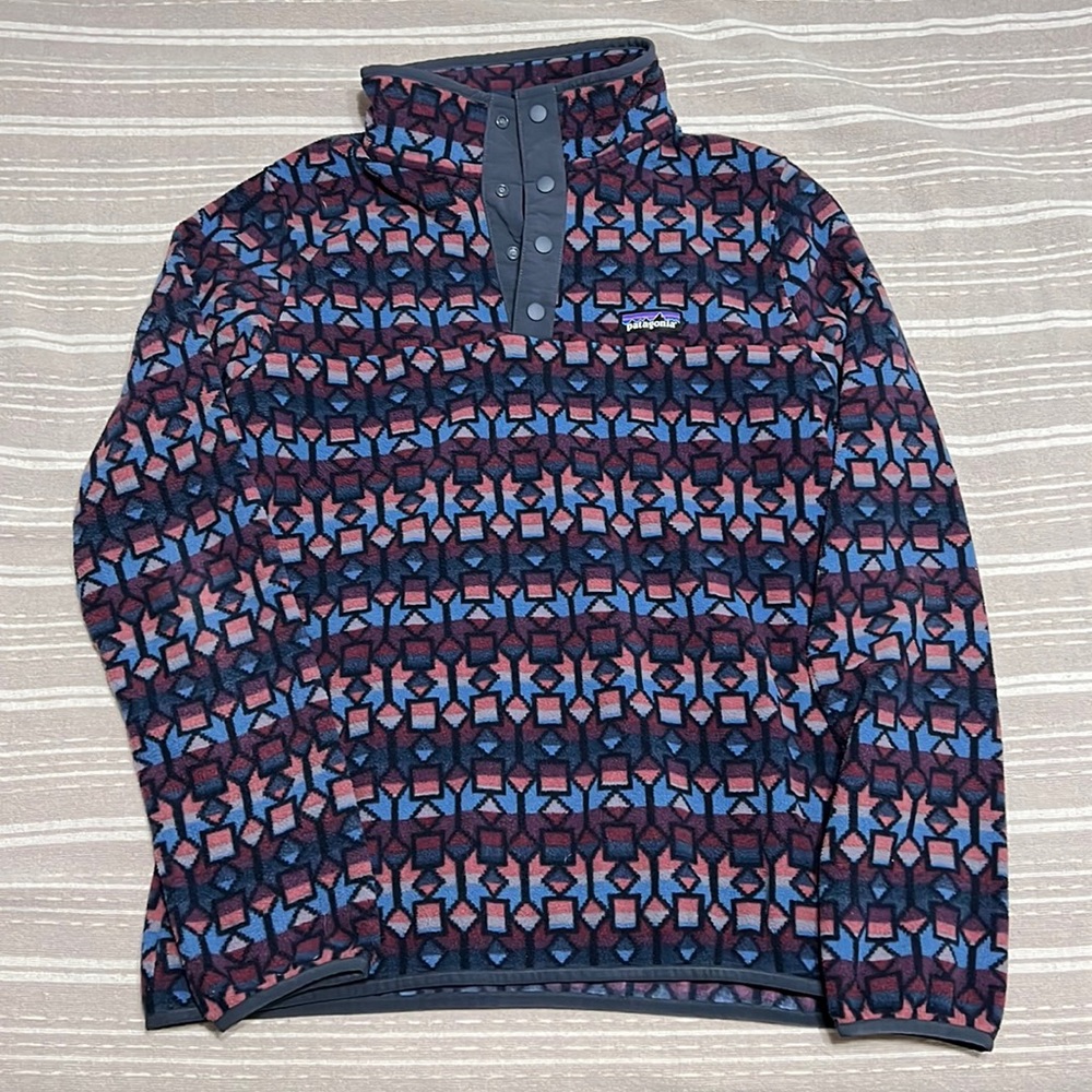 Patagonia fleece pullover